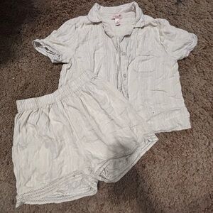 Japna Lounge Cream Textured Top